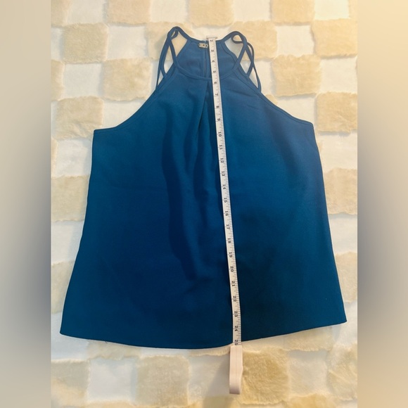 ‼️FINAL SALE MUST GO‼️H&M GORGEOUS TOP✨ - Picture 2 of 6